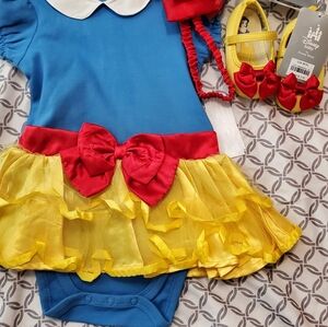 Disney Brand new baby Snow White bodysuit